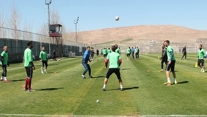 Bayram Bektaş: Bu takım ligde kalacak