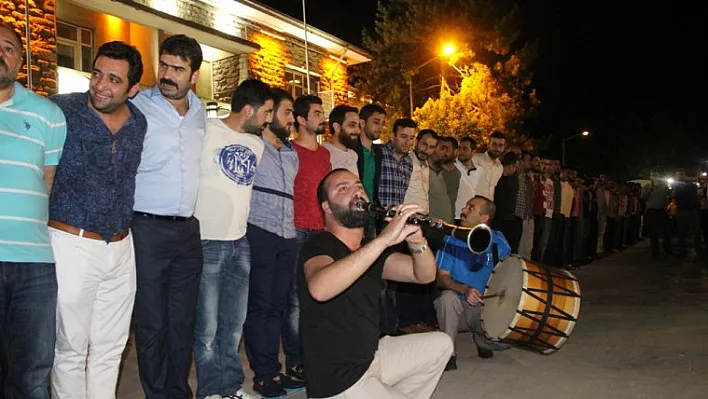 Elazığ'da halaylı, çiftetellili sahur