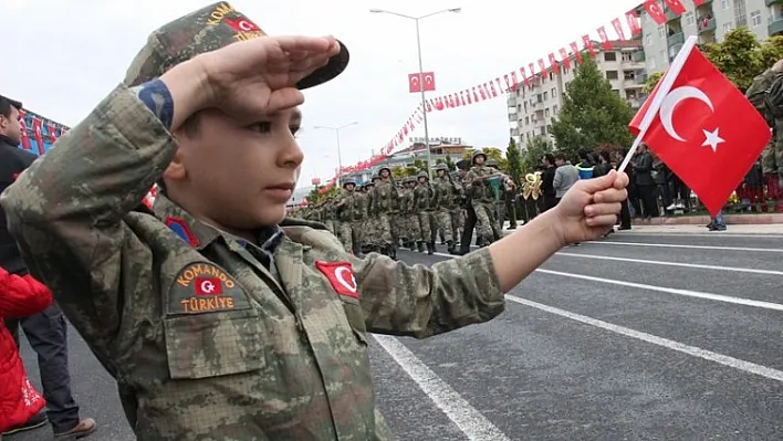 Cumhuriyetin 92. yılı coşkuyla kutlandı