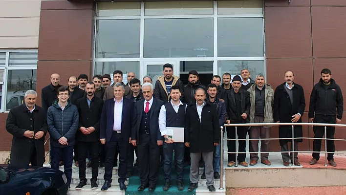 Eğitim alan 45 yetiştiriciye sertifika verildi