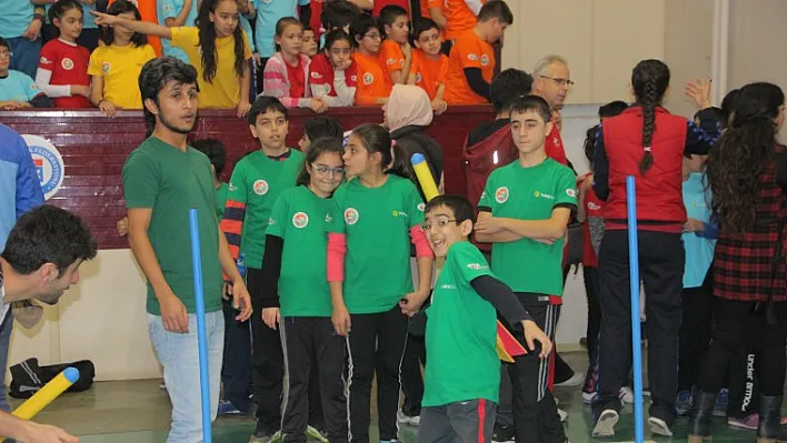 Elazığ'da çocuklar atletizmle buluştu