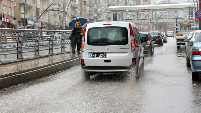 Elazığ'da yağmur etkisini göstermeye başladı