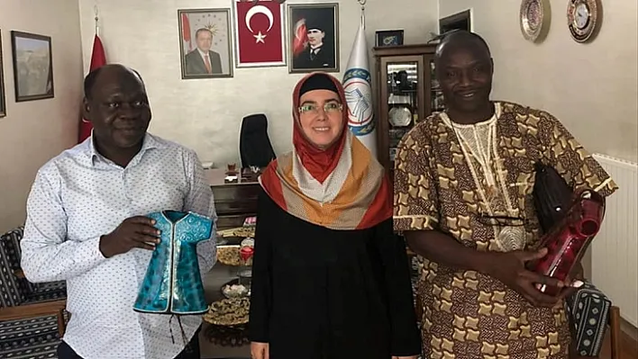 Belediye Başkan Atlı'nın Afrikalı ziyaretçileri