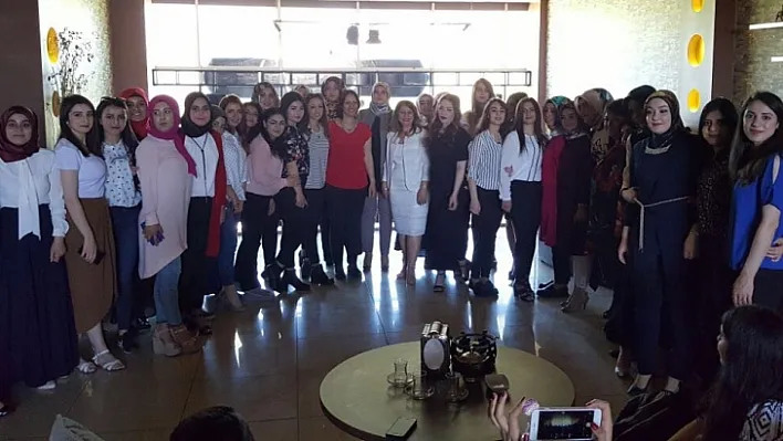 Elazığ'da Ebelik Haftası kutlandı