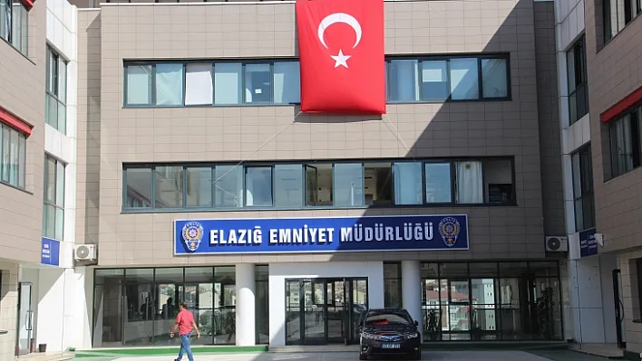 Elazığ emniyetinde 11 rütbeli terfi etti