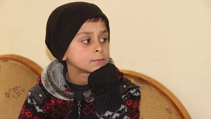 11 yaşındaki Suriyeli mültecilerin dili oldu