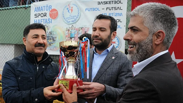 Şampiyon Rüstempaşaspor