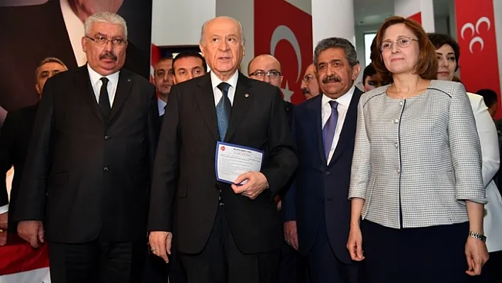 Bahçeli milletvekilliği adaylık başvurusunu yaptı