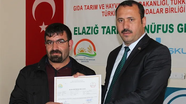 Asma yetiştiriciliği kursiyerlerine sertifika verildi