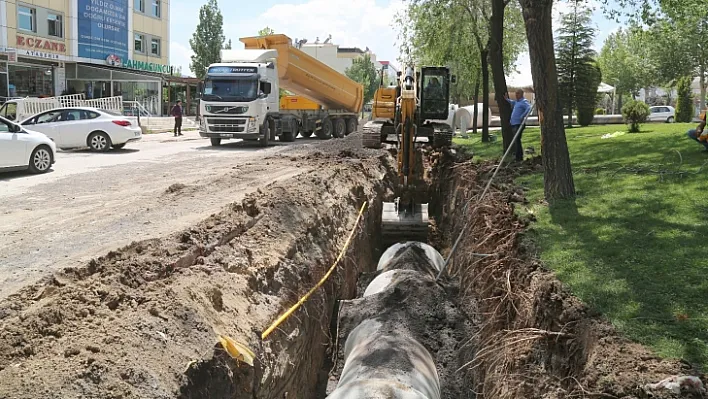 Yağmurlama hattı çalışmaları devam ediyor