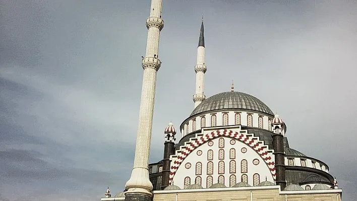 Elazığ'da bayram namazı saat kaçta?