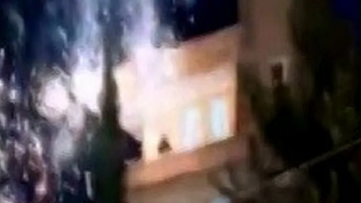 Havai fişek elinde patlayan genç yoğun bakımda!