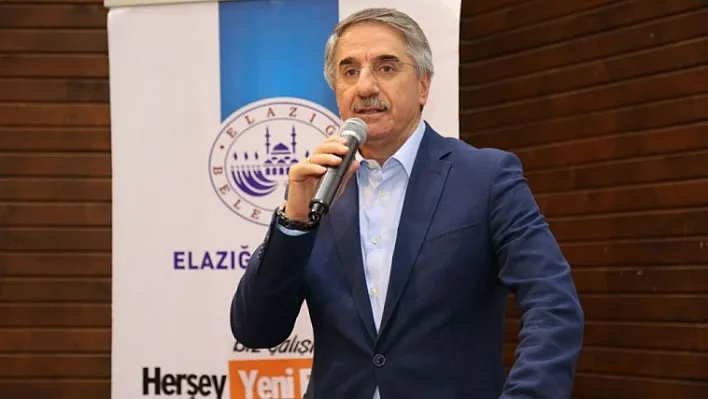 Başkan Yanılmaz'dan personeline teşekkür plaketi