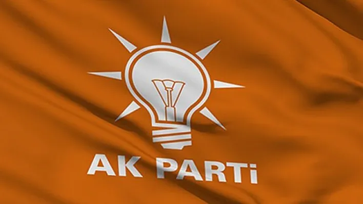 AK Parti'nin 15. yılına özel rozet