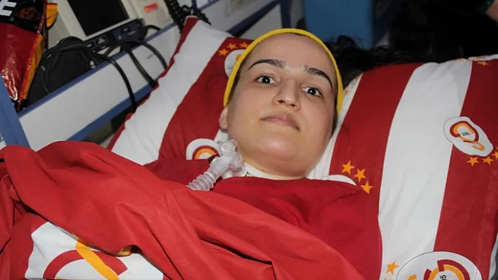 Nurçin, takımının maçını 15 dakikada olsa canlı izledi