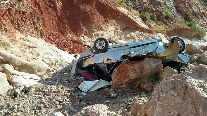 Elazığ'da feci kaza: 2 ölü