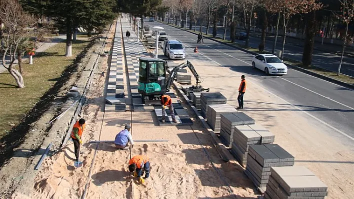 Zübeyde Hanım Caddesi'nde çalışmalar sürüyor