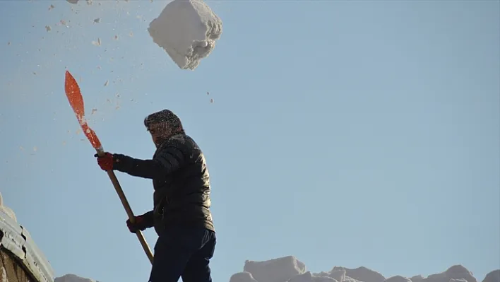 Kar nedeniyle 5 köy yolu ulaşıma kapandı