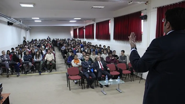 Başsavcı Pişkin'den öğrencilere seminer