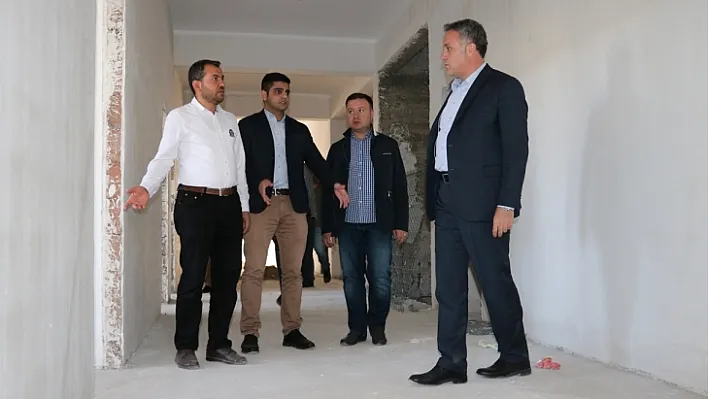 Şehit Fethi Sekin Kültür Merkezinin yapımı sürüyor