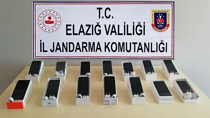 Gümrük kaçağı telefonlar ele geçirildi