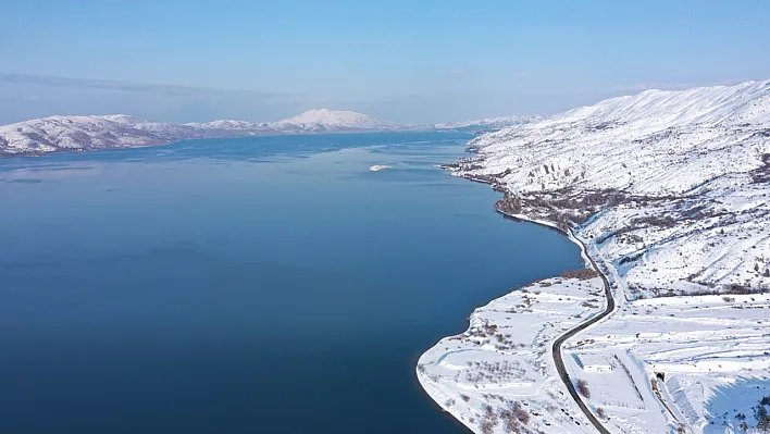 Hazar Gölü havadan görüntülendi