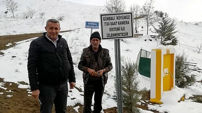 Hırsızlardan bıktı, köyü kameralar ile donattı