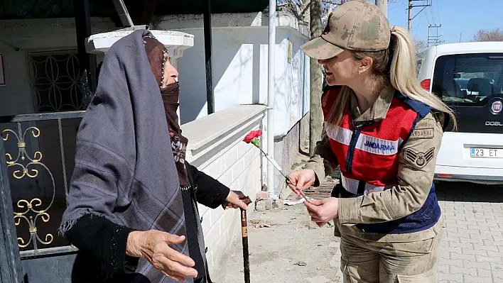 Jandarma, kadınları unutmadı