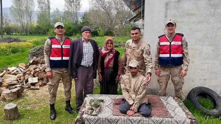 Jandarma'dan şehit annelerine ziyaret