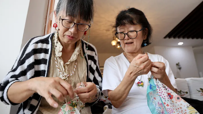 Japonlar Elazığ'da iğne oyası öğreniyor!