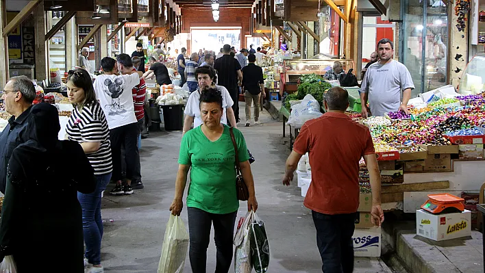 Kapalı Çarşıda 'Bayram' yoğunluğu