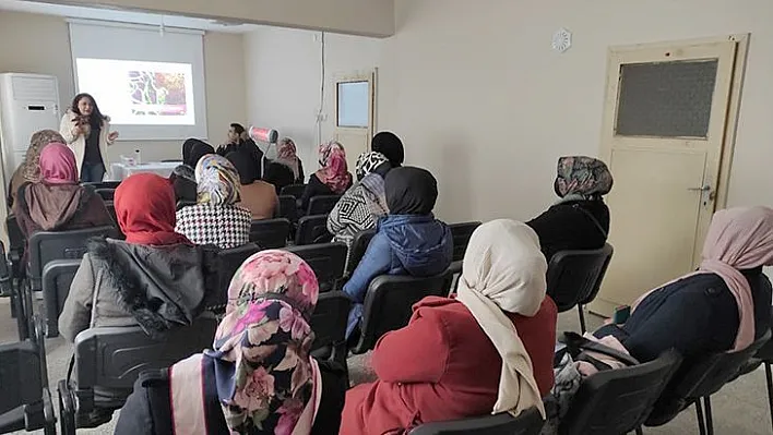 Karakoçan'da kadınlara ağaç bakım semineri