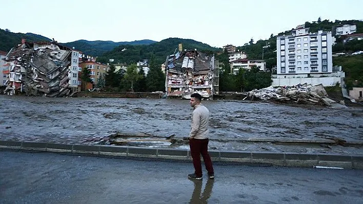 Kastamonu'da sele kapılan 5 kişi hayatını kaybetti