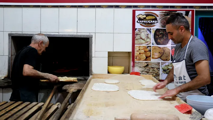 Kavurucu sıcakta 'Ekmek' mesaisi