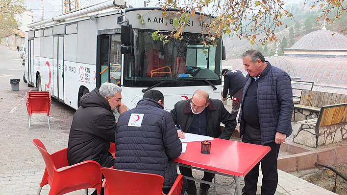 Keban'da 41 kişi kan bağışında bulundu