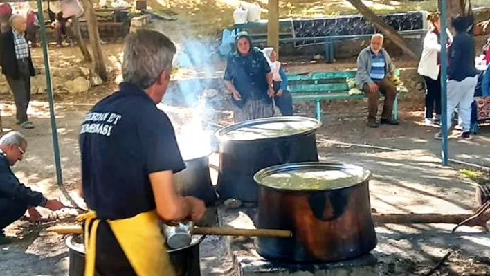 Keban'da gelenek bozulmadı