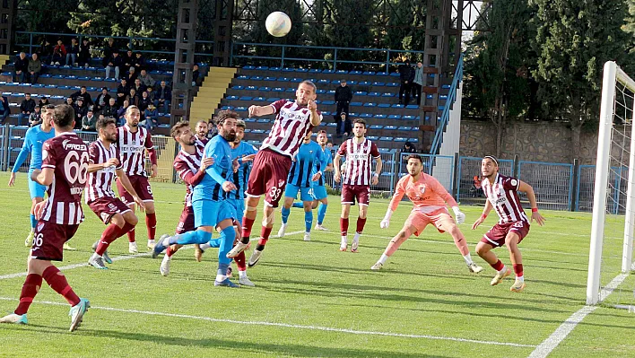 Kendi kalesine golle başlayan maç eşitlikle bitti