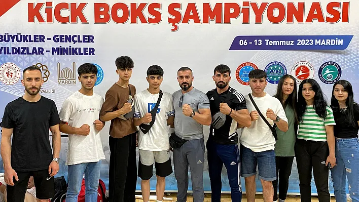 Kick Boks'ta Elazığ rüzgarı