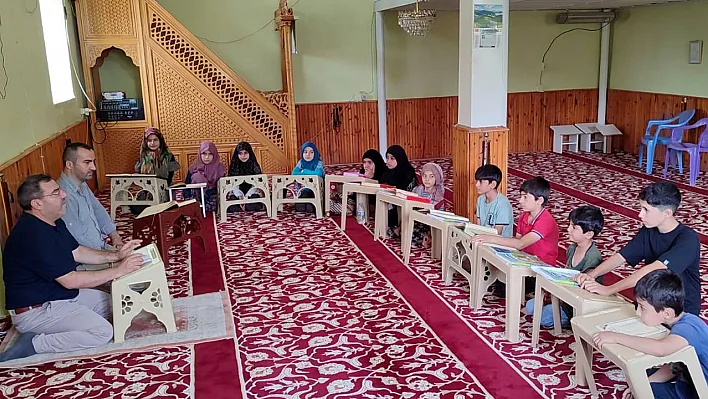 Kovancılar'da Kur'an kurslarına moral ziyareti