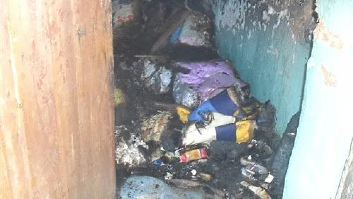Kovancılar'da Bir Evde Yangın Çıktı