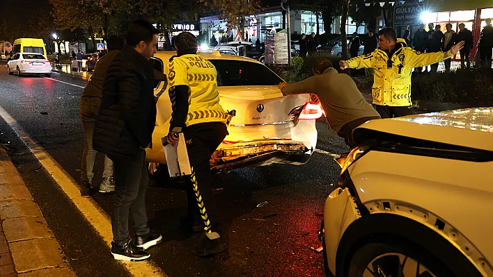 Malatya Caddesi'nde zincirleme kaza