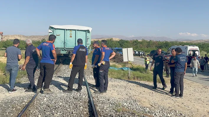 Malatya'da tren faciası: Ölü ve yaralı var