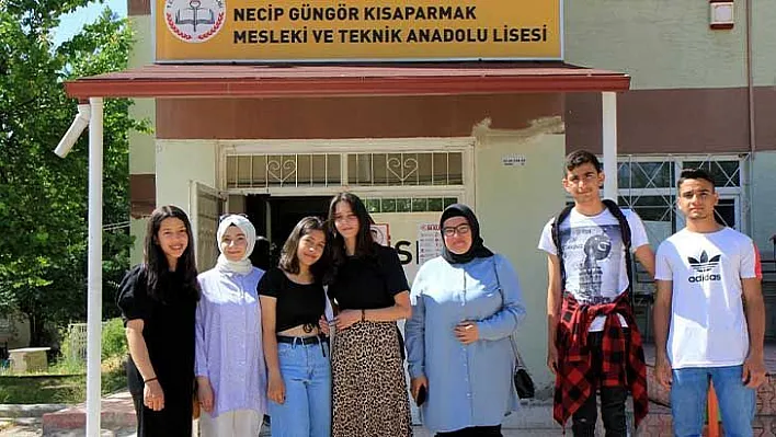 Meslek lisesi öğrencileri birinci oldu