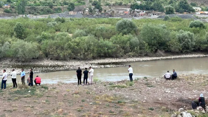 Murat Nehri'nde kaybolan çocuktan acı haber