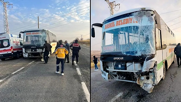 Otobüs ile kamyonet çarpıştı