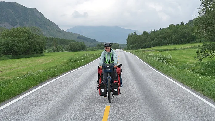 Pedal çevirerek Elazığ'a geldi