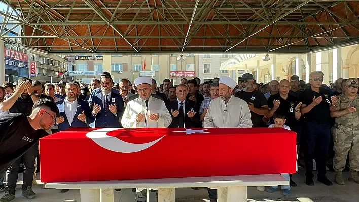 Polis Memuru Elazığ'da son yolcuğuna uğurlandı