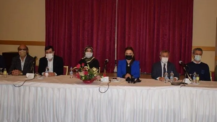 'Rengimizin maviye dönmesi için gayret gösterin'