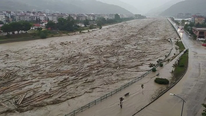 Sinop'ta sel: Ayancık Çayı taştı