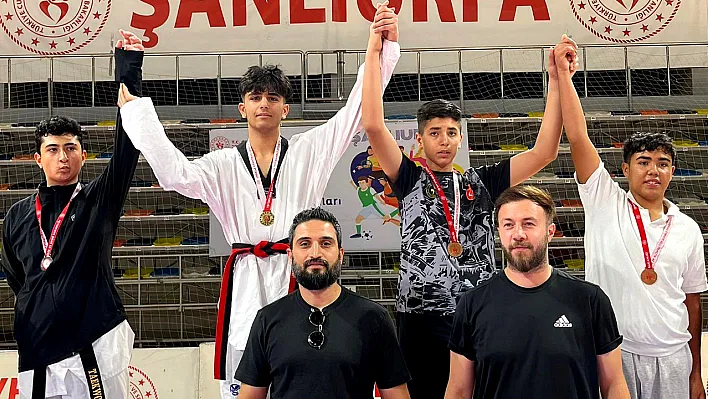 Taekwondoda Elazığ'a şampiyonluk